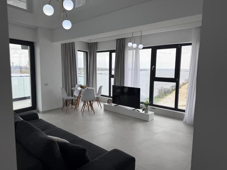 Sea View Apartment in North Mamaia - Ferienwohnung Năvodari
