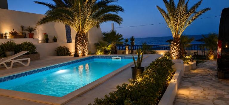 Slim House - Cabana Azur - Sea View & Pool - B&B El Haouaria