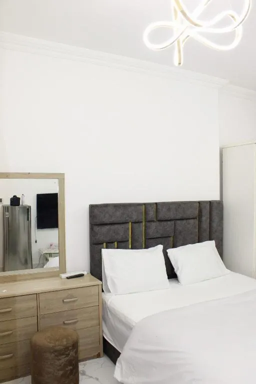 Modern Sea View Balcony Apartment - Chambres d'hôtes Ajman