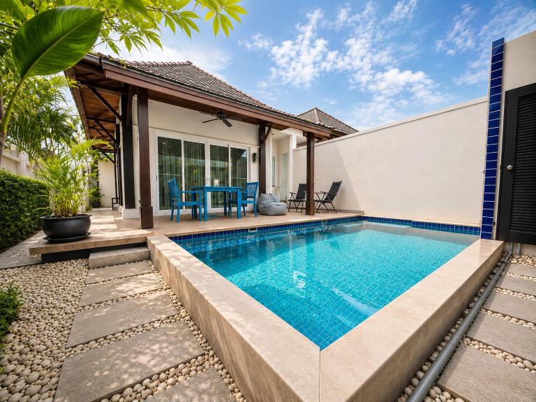 1BR Pool Villa near Layan Beach CapitalPro - Bed and Breakfast Karon Beach