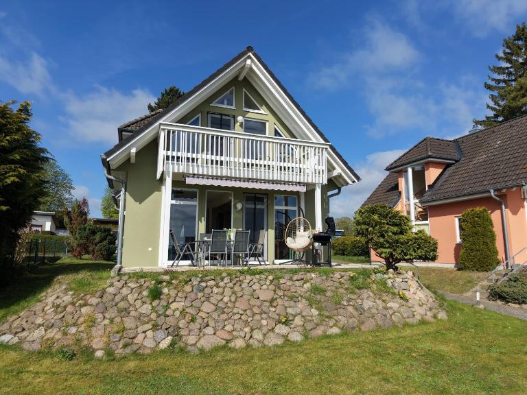Ferienhaus Seestern direkt am Plauer See - B&B Plau am See