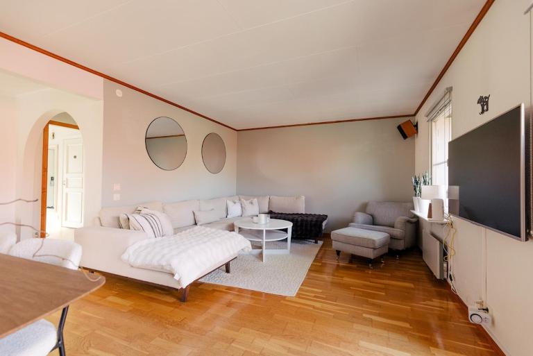 Townhouse with spa near Gothenburg and Hill's Golf Club - Chambres d'hôtes Mölndal