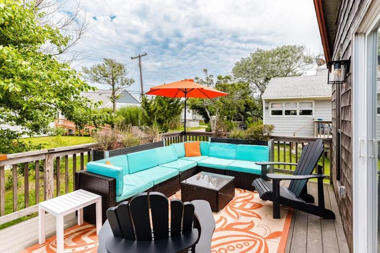 Cayuga Street Sunshine Retreat - B&B Ocean Bay Park