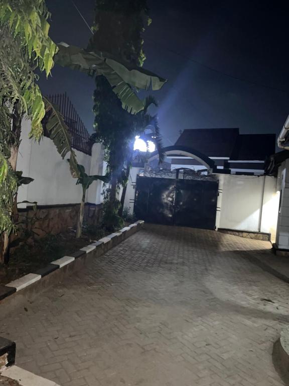 Shammah guest house masanafu - Bed and Breakfast Kampala