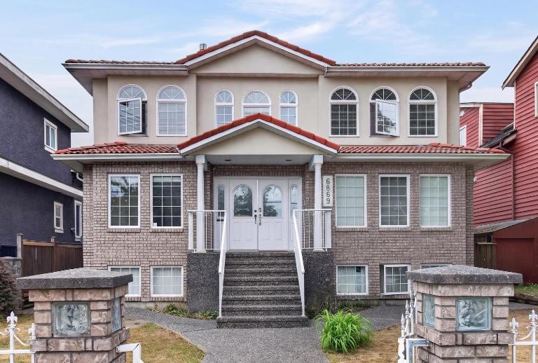 Beautiful Home in Burnaby (Metrotown Area) - B&B Burnaby