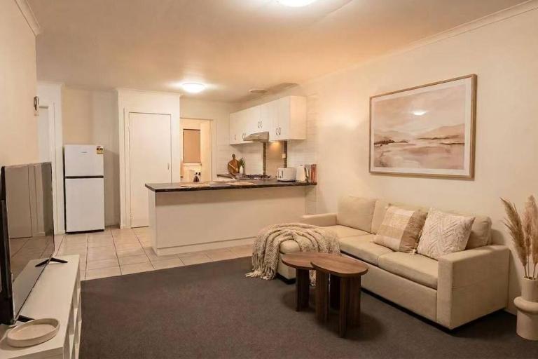 Cosy & stylish 2BR Your home base in East Albury - Ferienwohnung Albury