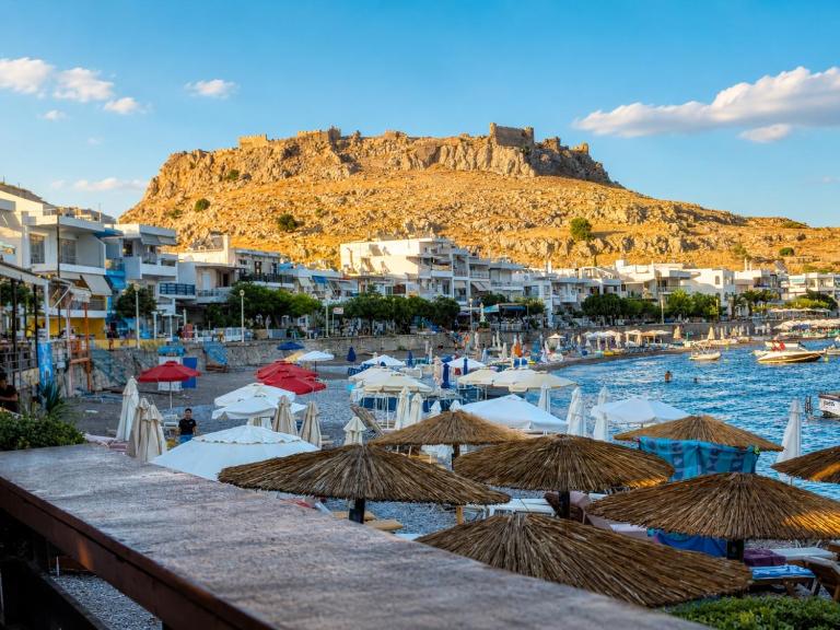Oikos Apartments - B&B Haraki