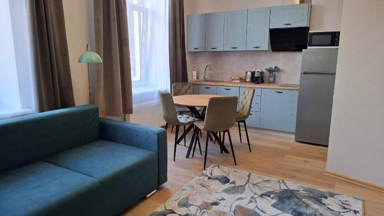 Apartment on Brivzemnieka Dream Studio - B&B Liepāja
