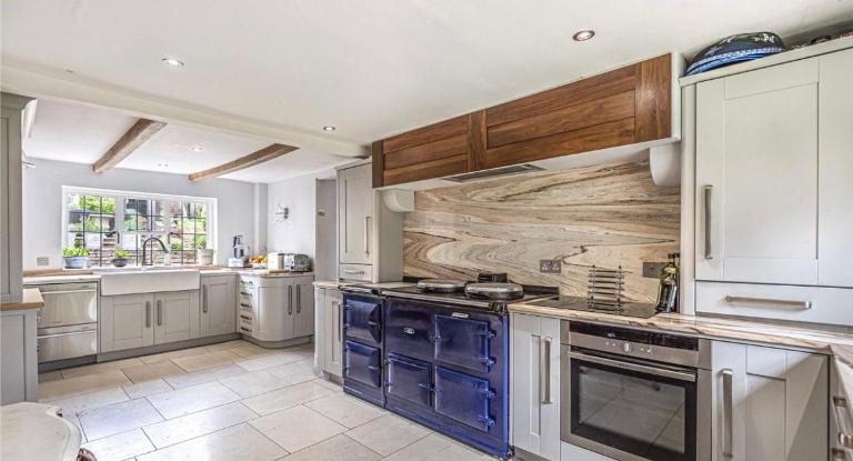 Bramdean Cottage, Grade II listed hideaway - B&B Bramdean