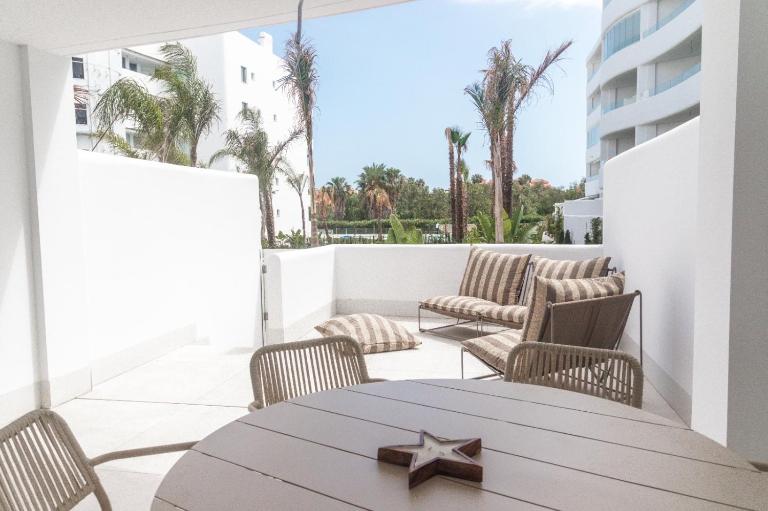 Fabiola Apartment 5 - Bed and Breakfast Motril