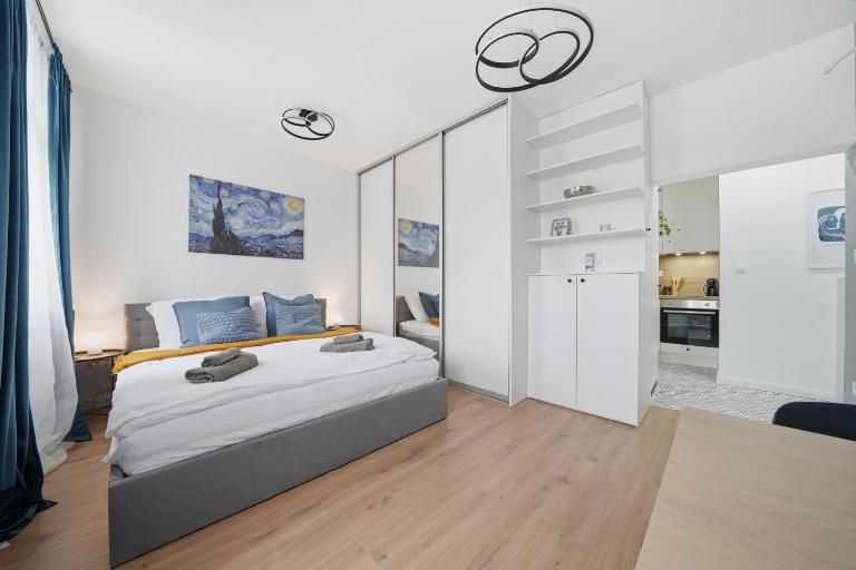 Blue Church Retreat Free Parking & City Center - B&B Bratislava