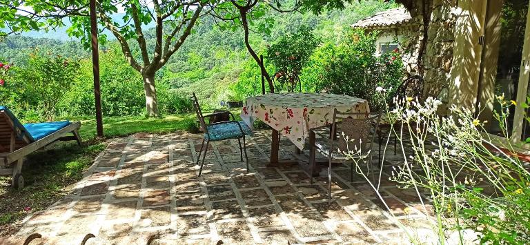 Mas Belavista - 2 bedrooms, kitchen, terrace, view - B&B Sainte-Croix-de-Caderle