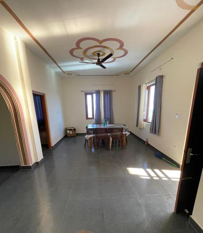 Pahadi Paradise homestay - B&B Nainital