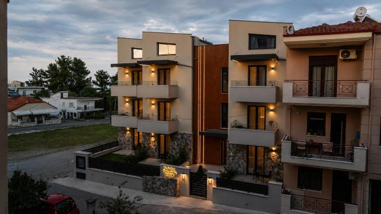 Three Peaks Elevated Stay - Bed and Breakfast Litóchoro
