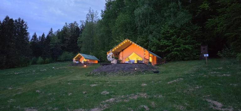 Glamping Tollendorf Lužické hory - B&B Jedlová