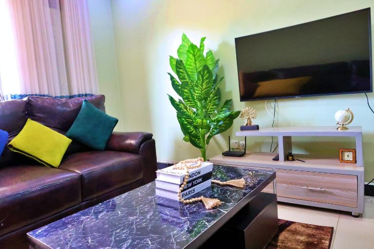 The Green Side of Kigali-Ituze 2BR in Kacyiru - Chambres d'hôtes Kigali