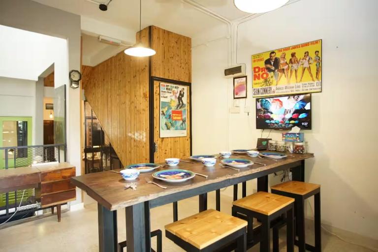 Knocknock 70s Home 5BDR at Jonker, Free Parking - Ferienwohnung Malakka