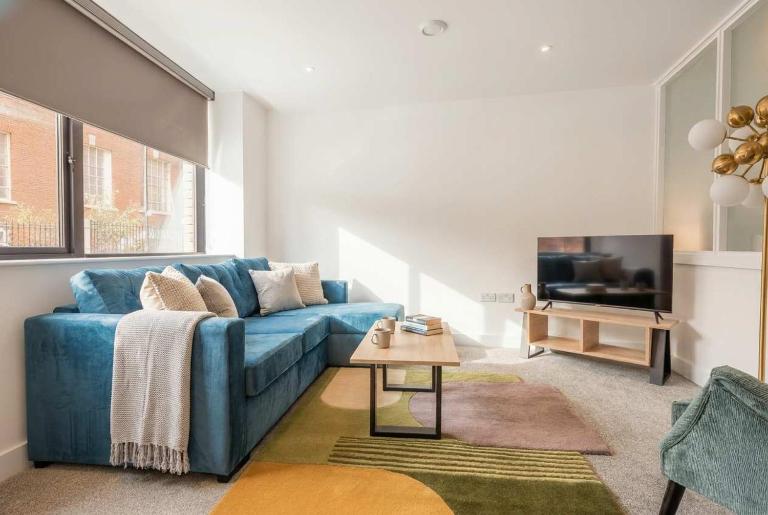 Modern Studio Apartment in Central Rotherham - Chambres d'hôtes Rotherham