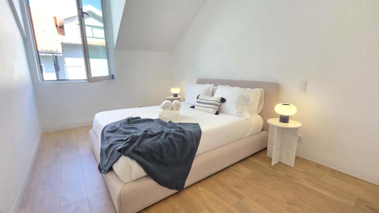 A Proa do Moliceiro Cais do Sal Azul - City Center - B&B Aveiro