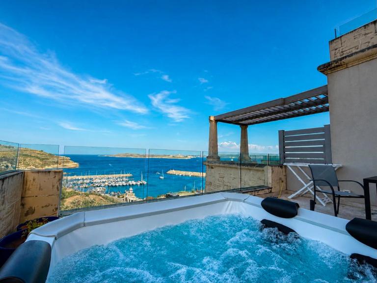 Vista Laguna - Harbour View - Private Jacuzzi - B&B Ghajnsielem