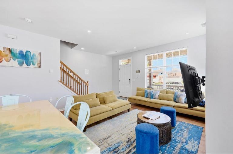 Exquisite! Luxury Beach Retreat Steps to Boardwalk, Beach, Nightlife & Casinos - B&B Atlantic City
