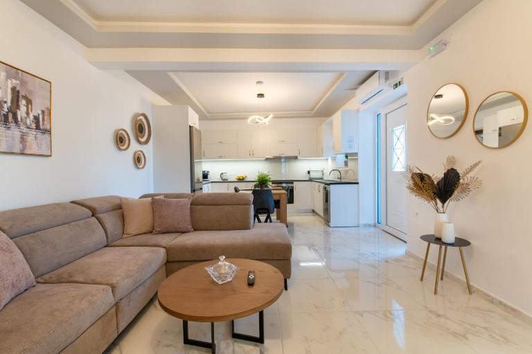 Amelia House by 8essentially - B&B Koulkouthianá
