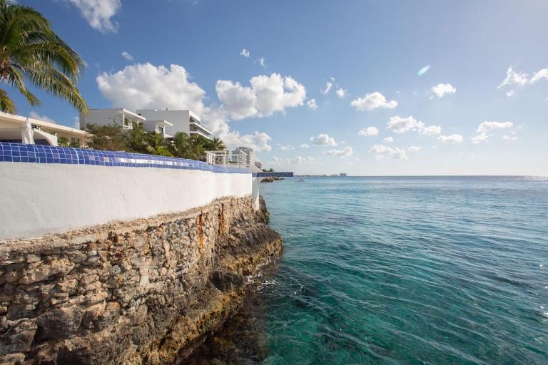 Oceanfront Escape Sunset Views and Caribbean Breeze - B&B San Miguel de Cozumel