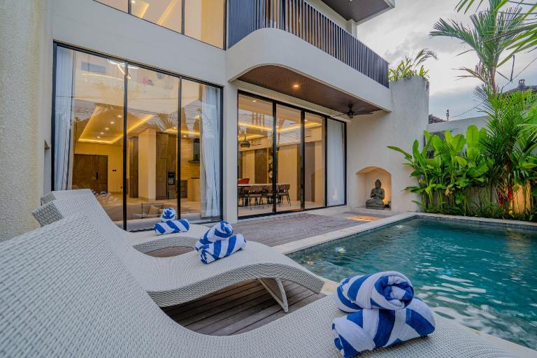 Salina Villas Seminyak - B&B Seminyak