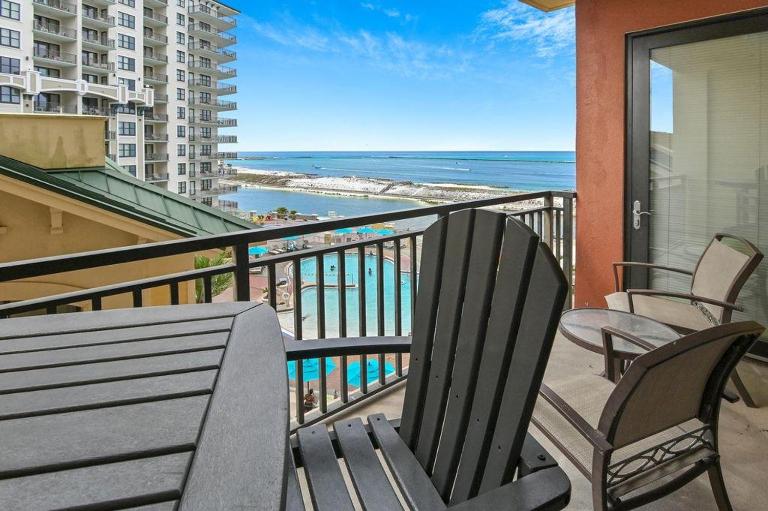 Emerald Grande W522- Harbor Breeze - B&B Destin