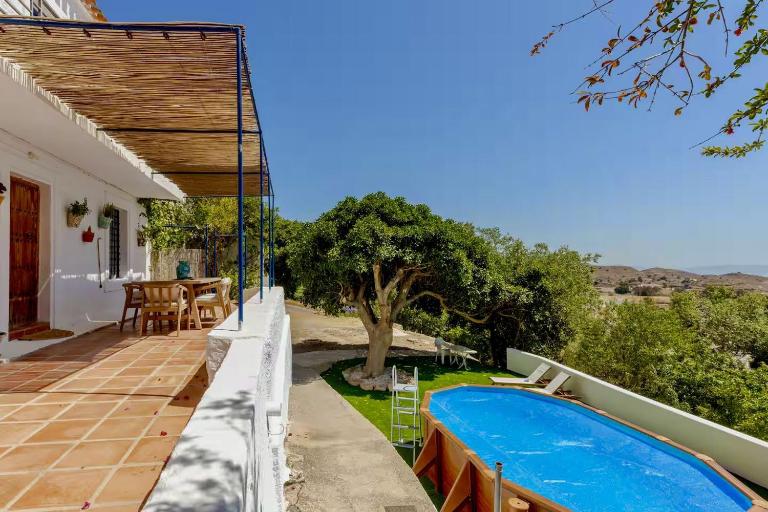 Cortijo de la Fuente con vistas impresionantes, piscina privada y playas a 20 minutos - B&B Bédar