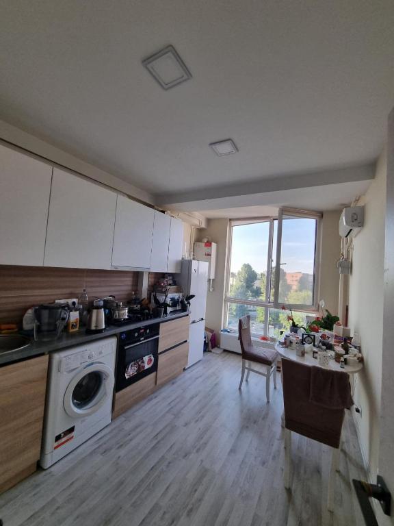 Spacious apartment with terrace - B&B Chişinău