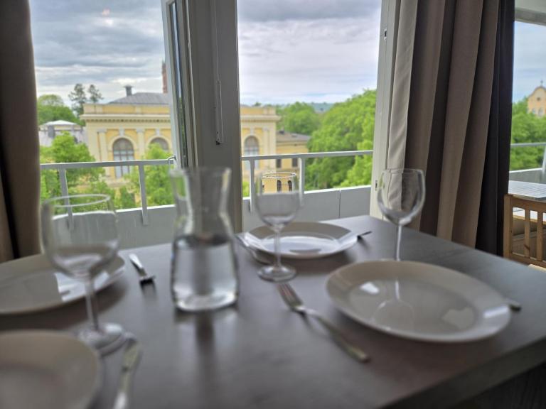 2h k 50m2, 6 hlölle, ilmastointi, Rewell ilmainen parkkihalli - B&B Vaasa