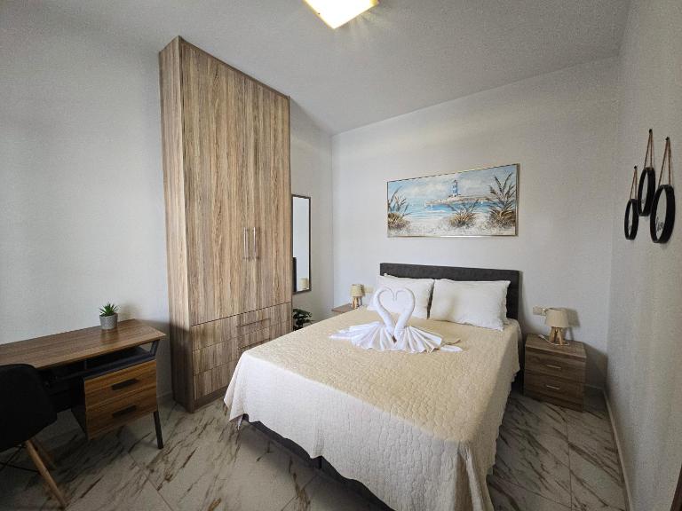 Maitos Apartments - B&B Galanádo