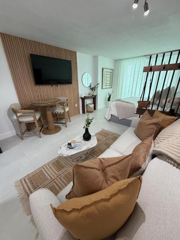 Luxury executive Studio in Brickell - B&B Miami