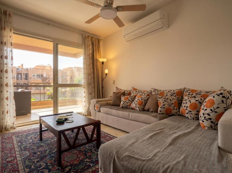396 Blumar Chalet North Coast Sidi-abdelrahman families & couples only - Chambres d'hôtes El-Alamein