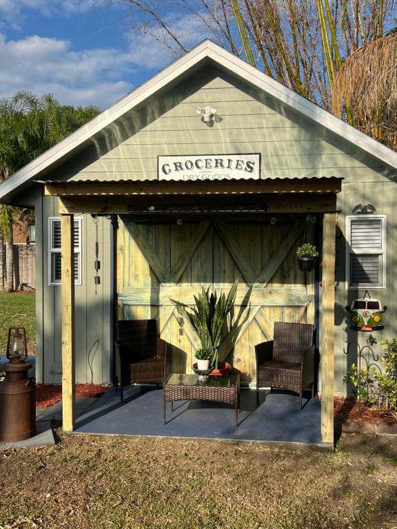 Private Cottage Oasis Self Check In Near Theme Parks, Lake Nona & Orlando - B&B Saint Cloud