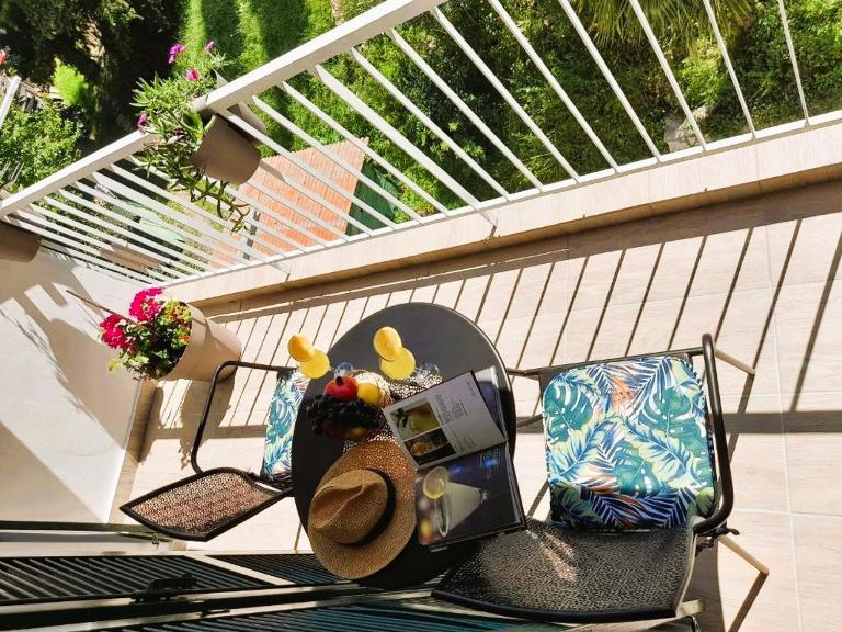 Pinia Apartment Lovran highly rated stay limited availability - B&B Lovran