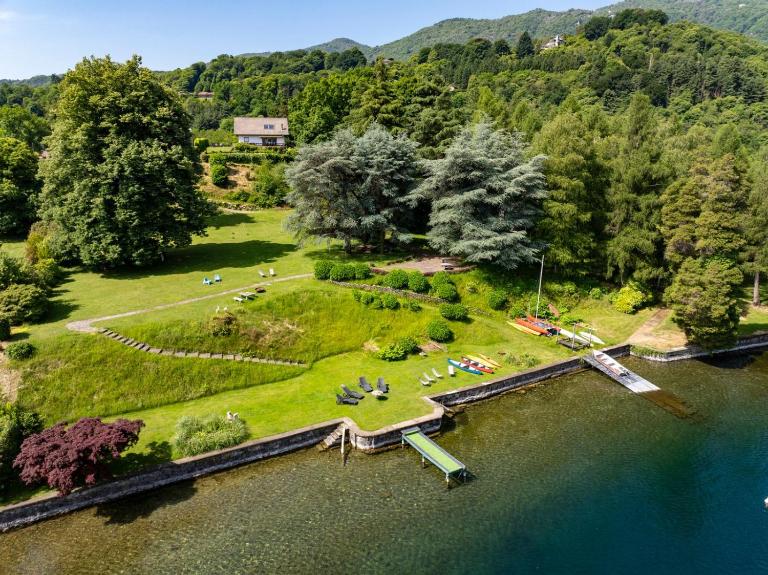Villa Relax Orta lake beautiful park - B&B San Maurizio d'Opaglio