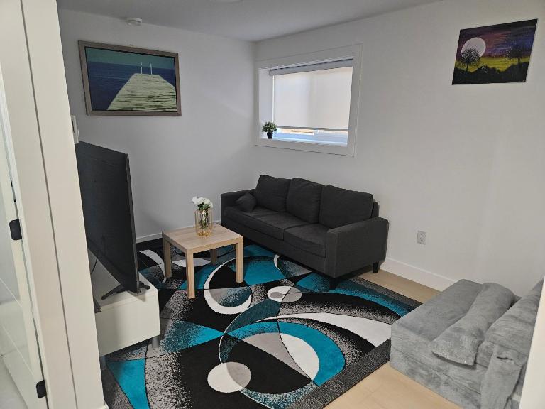 Cozy Haven One-Bedroom Suite - B&B Delta