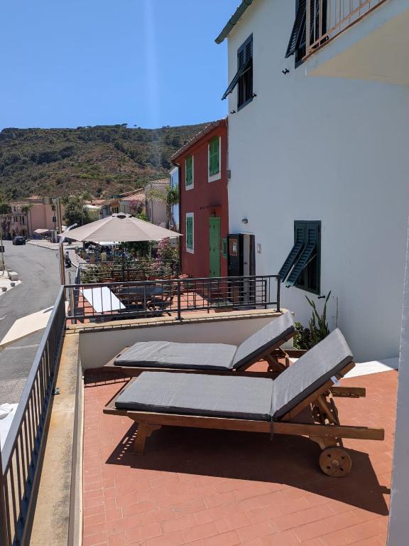 Terrazze sul Porto - La Casa di Neno - Chambres d'hôtes Gabbro