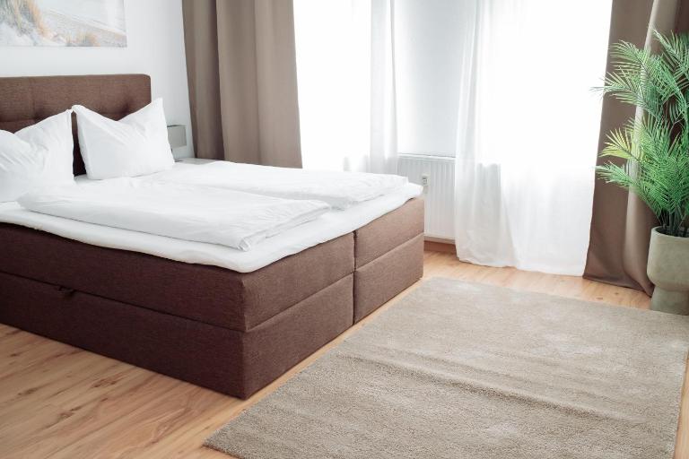 Geräumige 2-Zimmer-Wohnung mit WLAN & Waschmaschine für 3Personen - B&B Chemnitz
