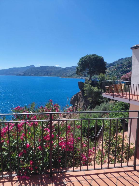 Villa Kalura con 2 Spiagge private & Vista Mare - B&B Cefalù