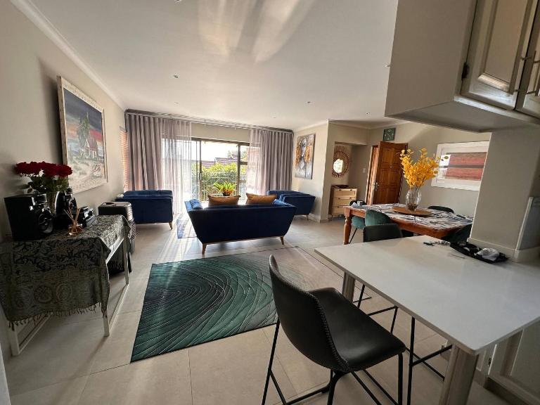 Kalistas house Villa - Ferienwohnung Roodepoort