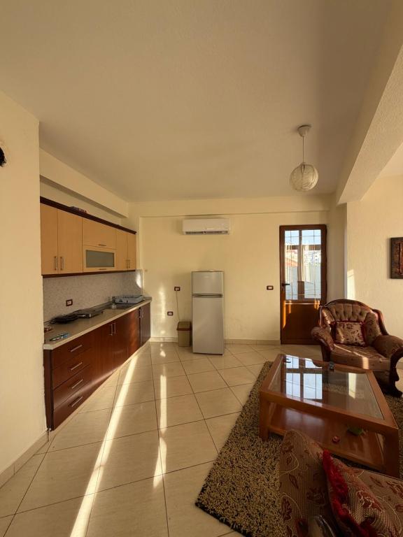 Lake Breeze Apartment Pogradec - Ferienwohnung Pogradec