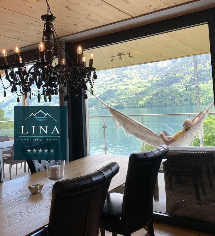 Lina Luxury Living Lake View Near Interlaken - Bed and Breakfast Niederried
