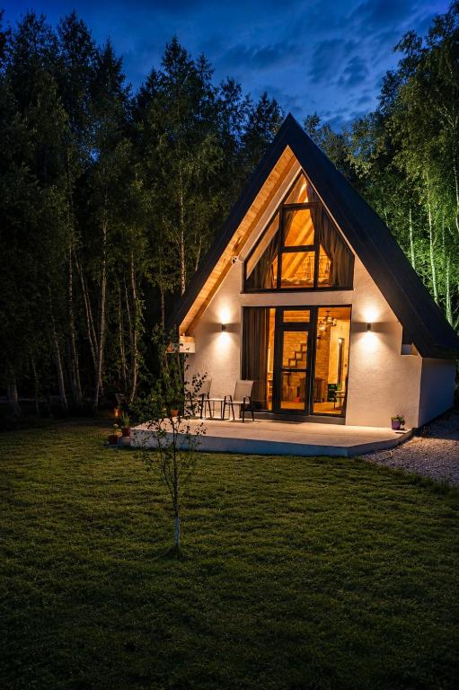 Cozy A-Frame House with Mountain View - Brezna - Chambres d'hôtes Plužine