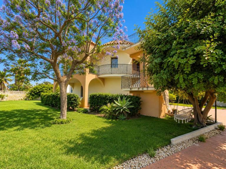 Villa Thalassa, la tua oasi ideale - Chambres d'hôtes Fontane Bianche