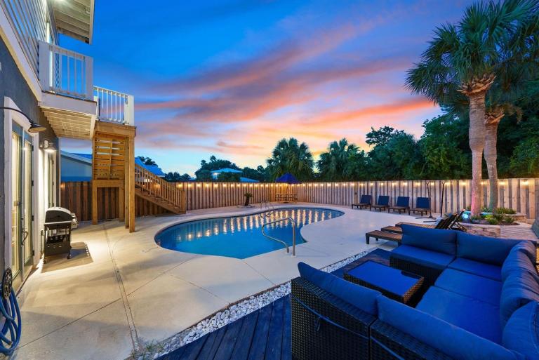 Private Pool Arcade Minutes to Beach Grill - B&B Panama City Beach