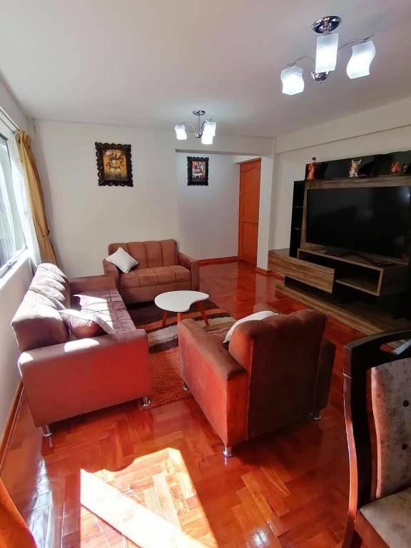 Allin Samana duplex iluminado 5 min from Plaza de Armas - B&B Cusco