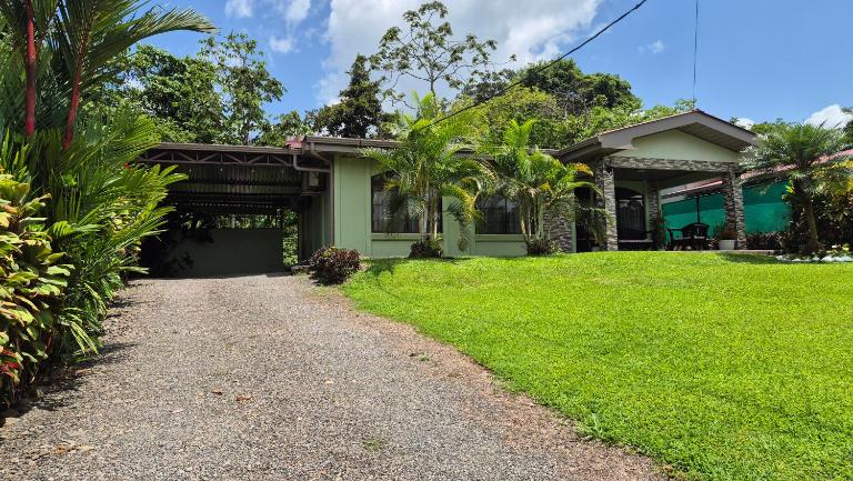 Arboleda House by the River, Forest with Jacuzzi and A C - Bed and Breakfast San Francisco